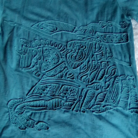 Authentic Burberry Knight detailed top - Picture 8 of 12